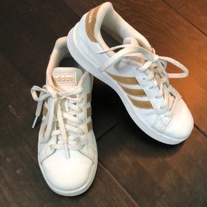 Like new Adidas sneakers
